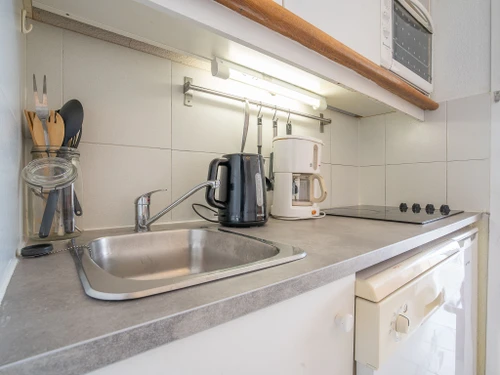 Apartment Saint-Raphaël, studio flat, 4 persons - photo_17547272570