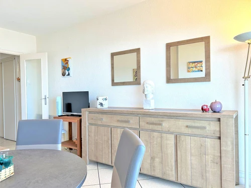 Apartment Le Lavandou, studio flat, 2 persons - photo_13071922359