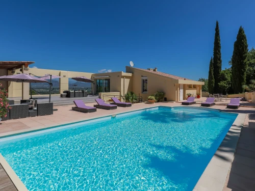 Villa Roquebrune-sur-Argens, 5 bedrooms, 10 persons - photo_14107799178