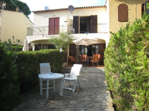 Villa L'Estartit, 2 bedrooms, 4 persons - photo_1011456831851
