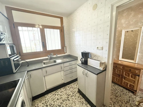 Apartment Roses, 2 bedrooms, 4 persons - photo_1011460365221