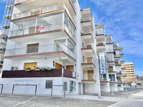 Apartment Roses, 2 bedrooms, 4 persons - photo_1011460365221