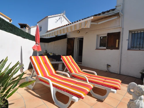 Villa Roses, 2 bedrooms, 6 persons - photo_1011272297355