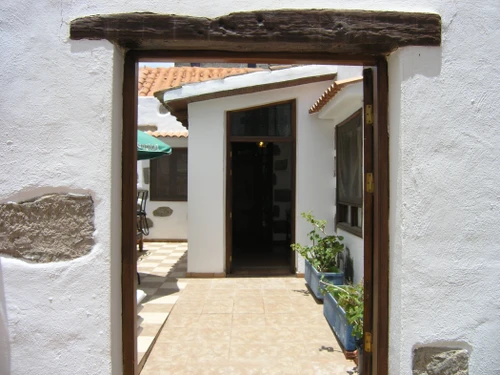 Villa Agüimes, 2 bedrooms, 4 persons - photo_18372779227