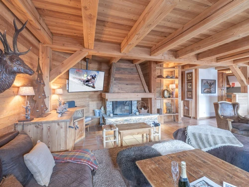 Chalet Huez, 8 bedrooms, 19 persons - photo_19778587264