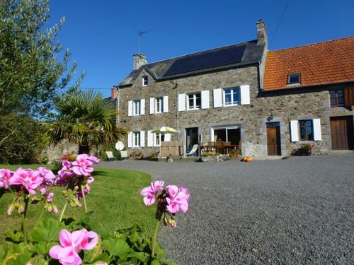 Gîte Bricqueville-la-Blouette, 6 pièces, 8 personnes - photo_1011550246491