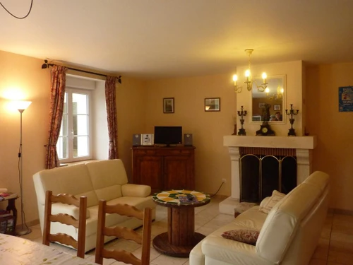 Gîte La Chapelle-Saint-Martin-en-Plaine, 4 pièces, 7 personnes - photo_1011586900782