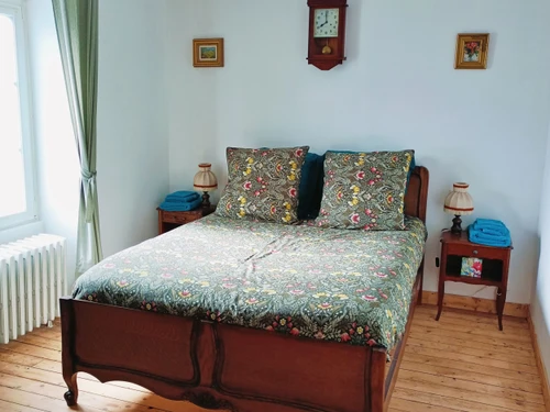 Gîte Sainte-Suzanne-et-Chammes, 5 pièces, 8 personnes - photo_1011589809047