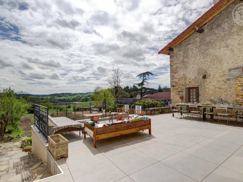 Casa rural Saint-Symphorien-de-Lay, 4 dormitorios, 12 personas - photo_1011519065839