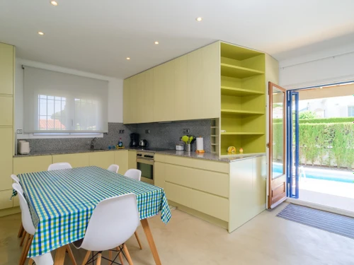 Villa L'Escala, 3 Schlafzimmer, 6 Personen - photo_1011592438718