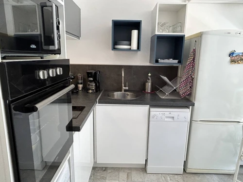 Apartment Bormes-les-Mimosas, studio flat, 3 persons - photo_1011590241663