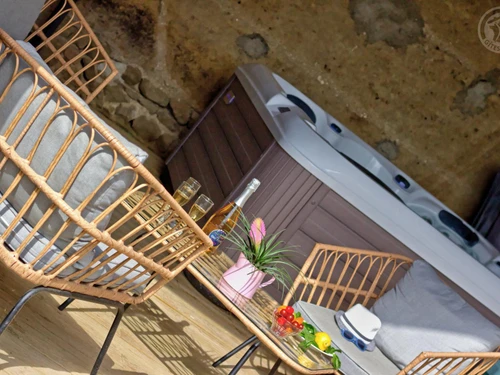 Gite Saint-Cyr-les-Vignes, 2 bedrooms, 6 persons - photo_1011378694605