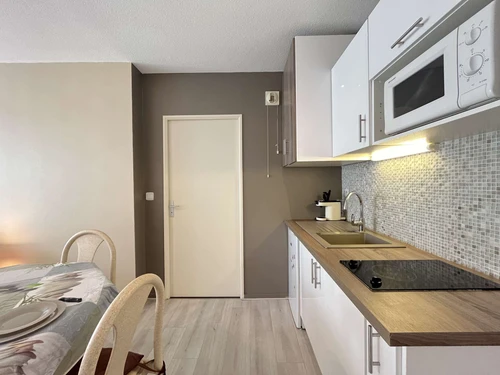 Apartment La Rochelle, studio flat, 2 persons - photo_10930113056