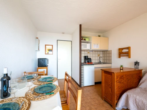 Apartment Fleury-Saint-Pierre-la-Mer, 1 bedroom, 4 persons - photo_709863256