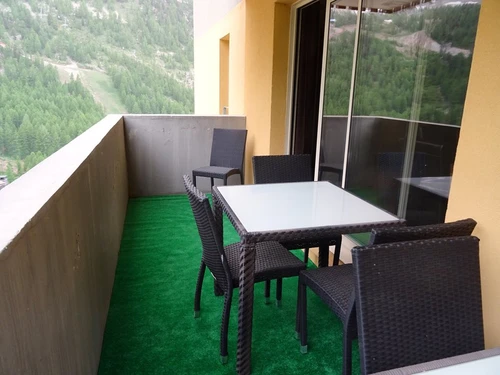Apartment Isola 2000, 2 bedrooms, 6 persons - photo_1011601656056