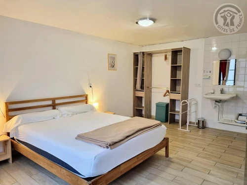 Gasthaus Nucourt, 3 Schlafzimmer, 7 Personen - photo_1011602384523