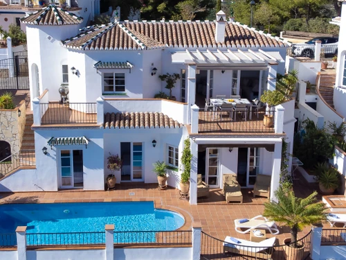 Villa Nerja, 4 bedrooms, 8 persons - photo_1011426296009