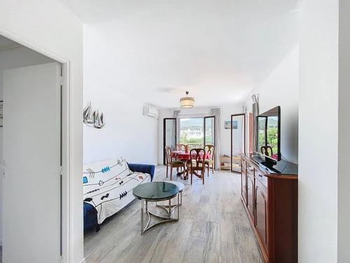 Apartment Saint-Cyr-sur-Mer, 2 bedrooms, 4 persons - photo_1011196801995