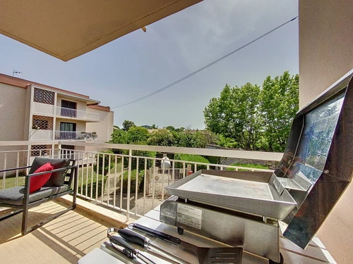 Apartment Saint-Cyr-sur-Mer, 2 bedrooms, 4 persons - photo_1011196801995