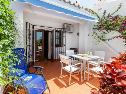 Apartamento Nerja, 2 dormitorios, 4 personas - photo_19081054097