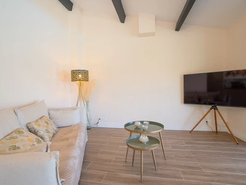 Apartment La Crau, 3 bedrooms, 6 persons - photo_19401932301