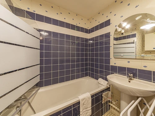 Apartment Arzon, 2 bedrooms, 5 persons - photo_1011603274512