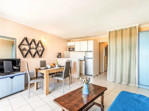 Apartment Gassin, 2 bedrooms, 4 persons - photo_1011614189563