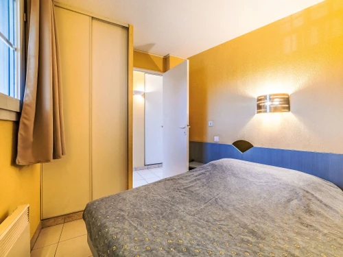 Apartment Gassin, 2 bedrooms, 4 persons - photo_1011614189563