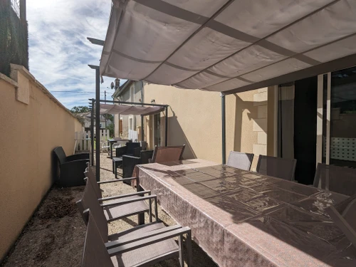 Guestroom Neuvy-Saint-Sépulchre, studio flat, 2 persons - photo_1011617552025