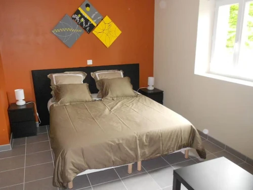 Guestroom Neuvy-Saint-Sépulchre, studio flat, 2 persons - photo_1011617552025