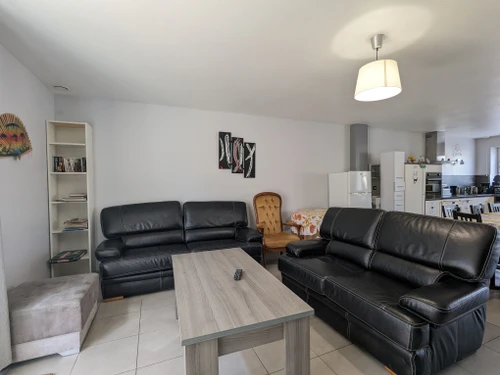 Guestroom Neuvy-Saint-Sépulchre, studio flat, 2 persons - photo_1011617552025