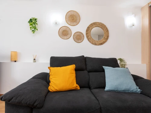 Apartamento La Pineda, estudio, 2 personas - photo_1011618568951