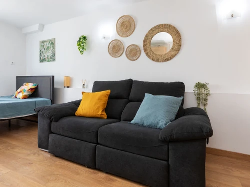 Apartamento La Pineda, estudio, 2 personas - photo_1011618568951