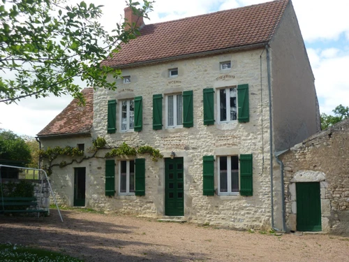 Gasthaus Ébreuil, 2 Schlafzimmer, 4 Personen - photo_14120006471