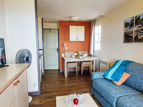 Apartment Saint-Raphaël, studio flat, 4 persons - photo_17351177623