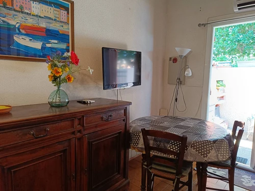 Apartment Saint-Cyprien, 2 bedrooms, 4 persons - photo_1011354071596