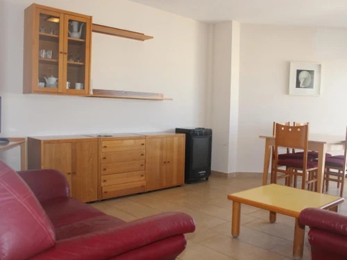 Apartamento Torredembarra, 3 dormitorios, 6 personas - photo_18619992956