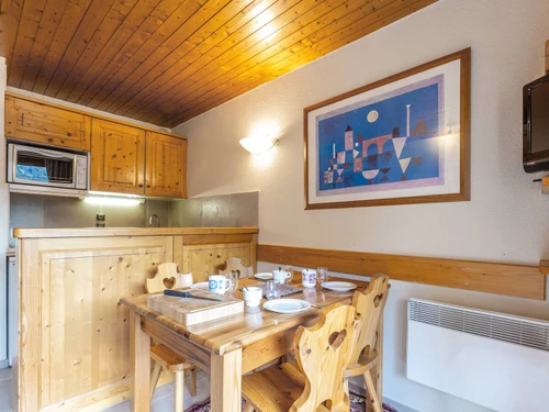 Studio Méribel, 1 bedroom, 4 persons - photo_13775350008