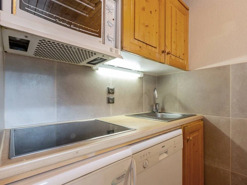 Studio Méribel, 1 bedroom, 4 persons - photo_13775350008