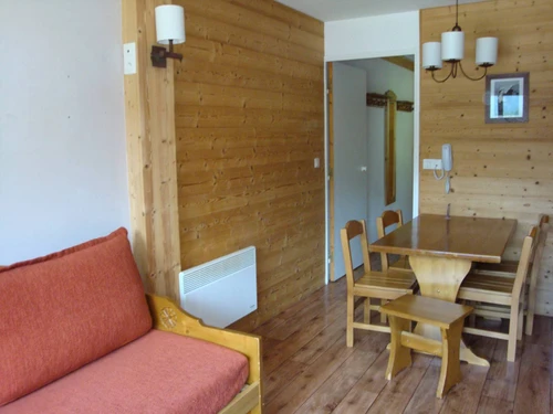 Studio Méribel, 1 bedroom, 4 persons - photo_13775349500