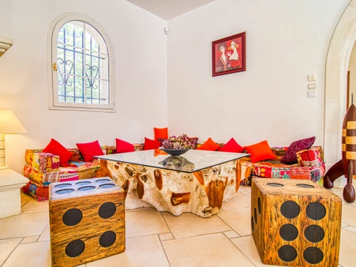 Casa Méounes-lès-Montrieux, 4 dormitorios, 10 personas - photo_1011647969150