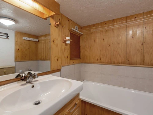 Apartment Méribel, 3 bedrooms, 9 persons - photo_13775349403