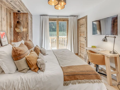 Chalet Tignes-Les Brévières, 6 bedrooms, 18 persons - photo_17708800959