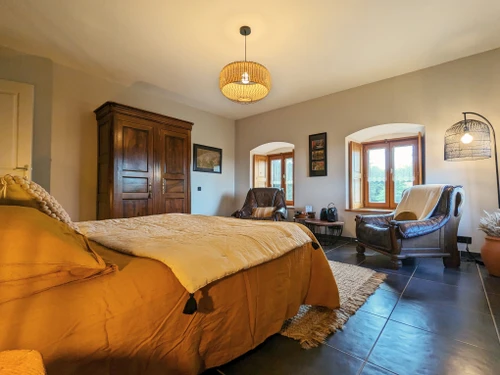 Guestroom Saint-Privat-d'Allier, 1 pièce, 2 personnes - photo_1011663104310