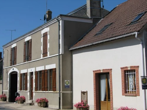 Guestroom Nancray-sur-Rimarde, studio flat, 3 persons - photo_1011663106146