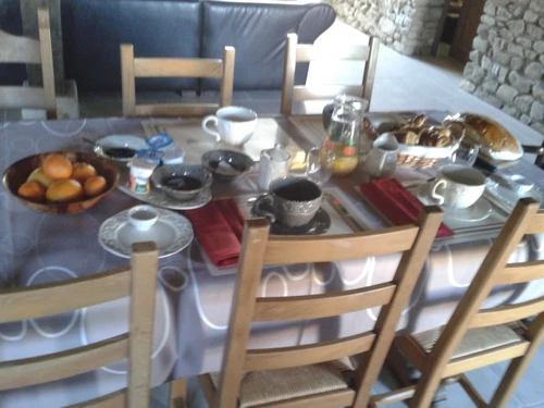 Guestroom La Berthenoux, 1 pièce, 3 personnes - photo_1011663110425