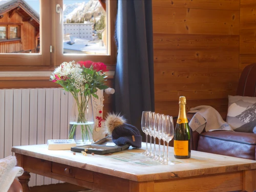 Chalet Les Deux Alpes, 6 bedrooms, 15 persons - photo_1011667533522