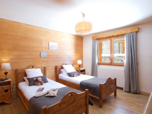 Chalet Les Deux Alpes, 6 bedrooms, 15 persons - photo_1011667533522