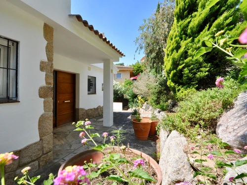 Villa Lloret de Mar, 4 bedrooms, 14 persons - photo_17569550399