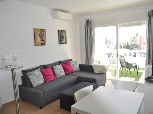 Apartment Denia, 2 bedrooms, 5 persons - photo_17558623778